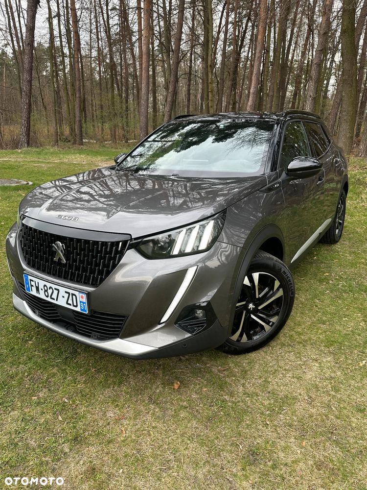 Peugeot 2008 PureTech 130 EAT8 GT - 2
