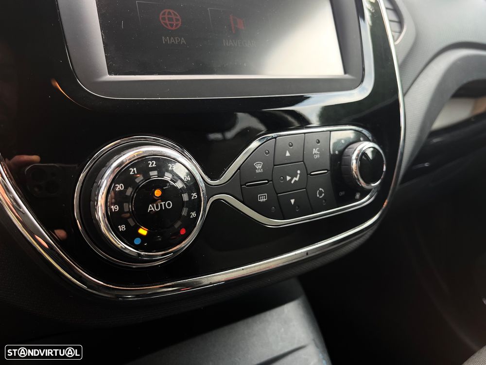 Renault Captur 0.9 TCE Exclusive - 17