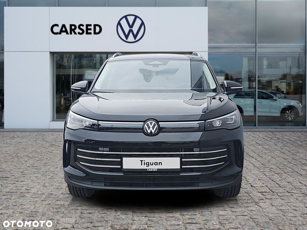 Volkswagen Tiguan - 11
