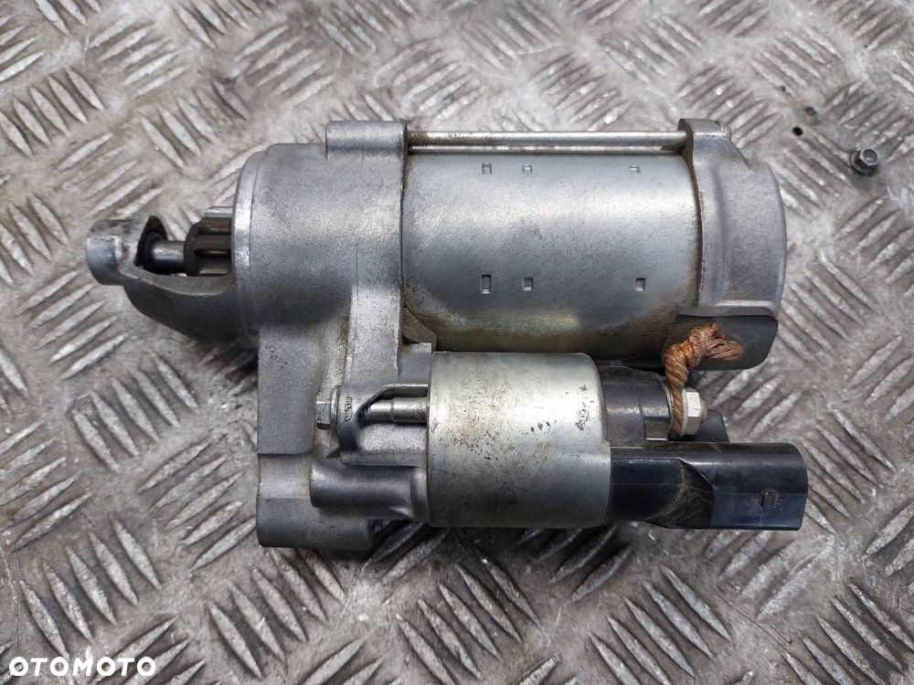 ROZRUSZNIK AUDI A5 8T 1.8 TFSI 06H911024B - 4