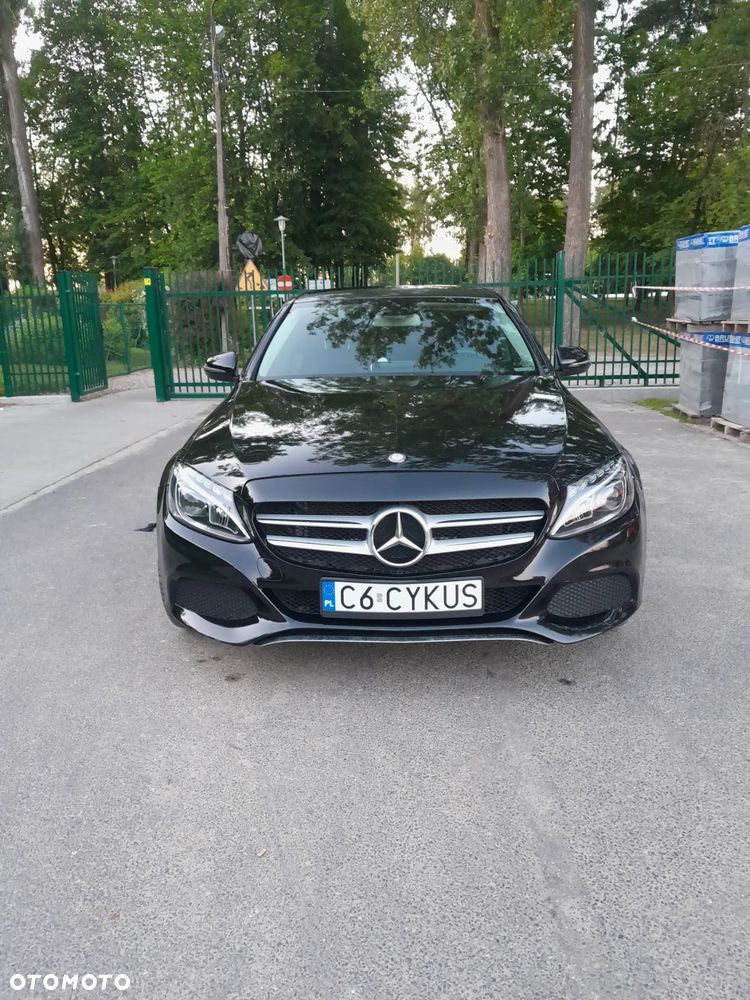 Mercedes-Benz Klasa C 300 7G-TRONIC AMG Line - 2