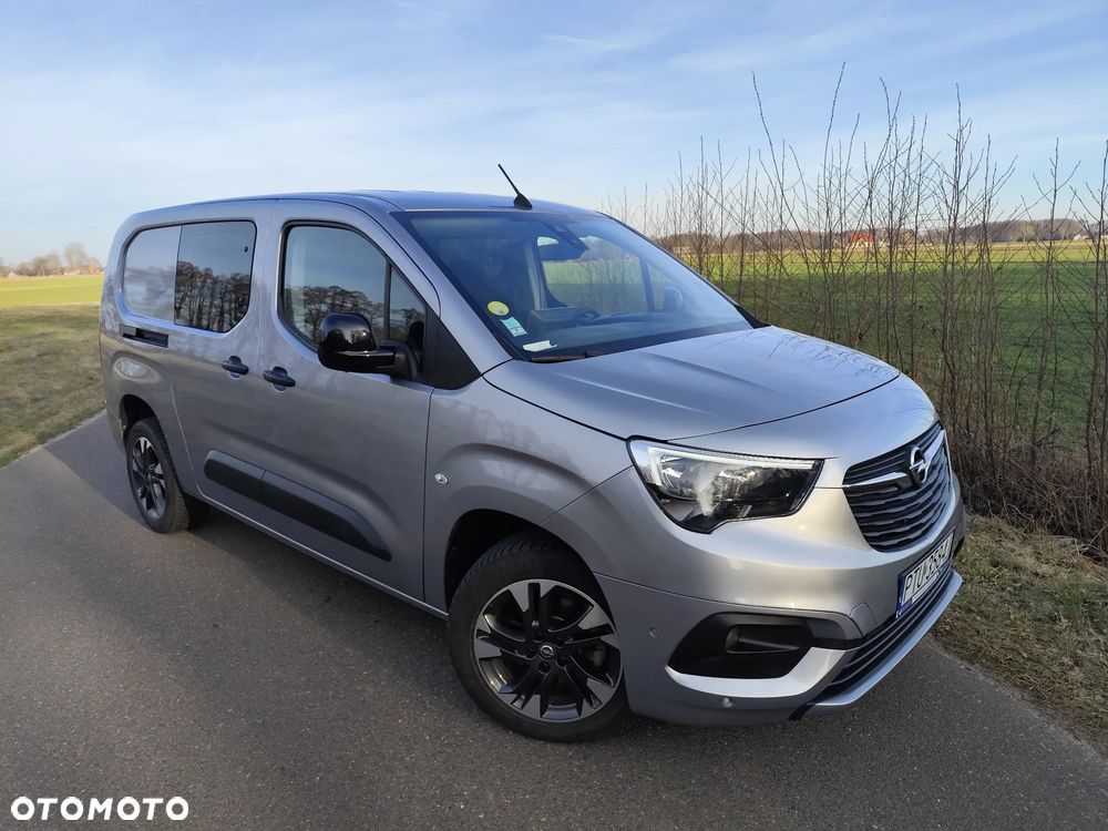 Schone Mae Opel Combo Ebenbild