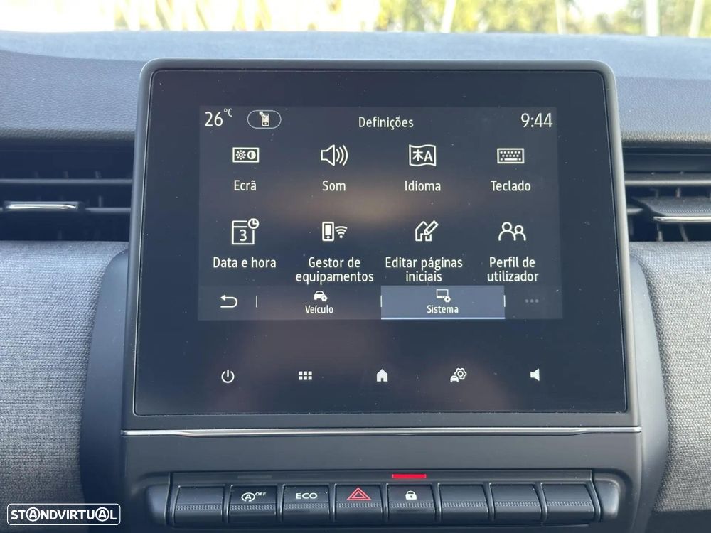 Renault Clio 1.0 TCe Techno Bi-Fuel - 22