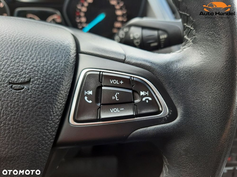 Ford Kuga 1.5 EcoBoost 2x4 Titanium - 21