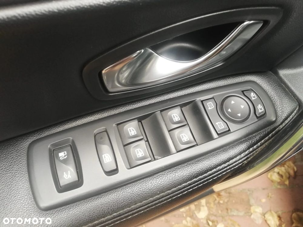 Renault Latitude ver-2-0-dci-privilege - 9
