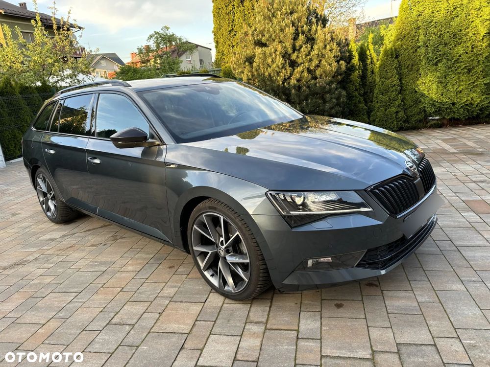 Skoda Superb 2.0 TDI SCR Sportline DSG - 6