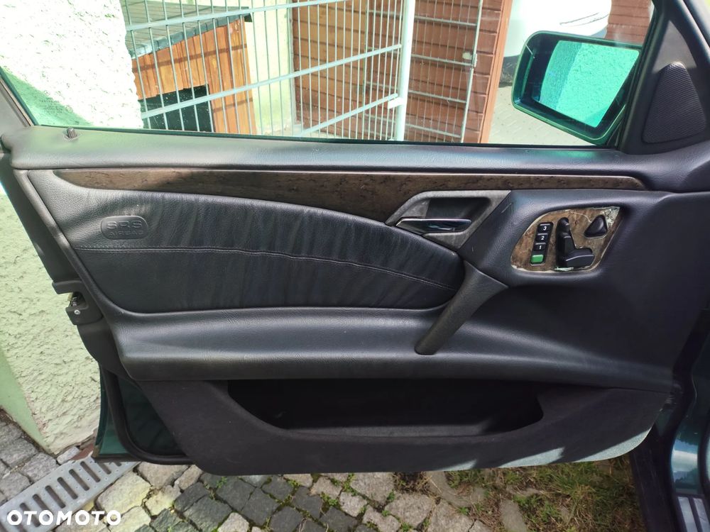 Mercedes-Benz Klasa E 430 T Avantgarde - 10