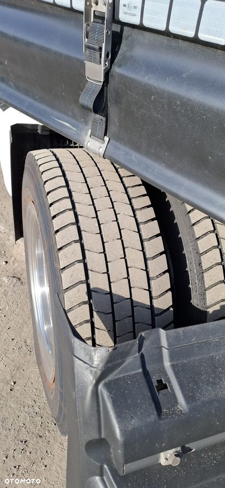 Mercedes-Benz ACTROS - 13