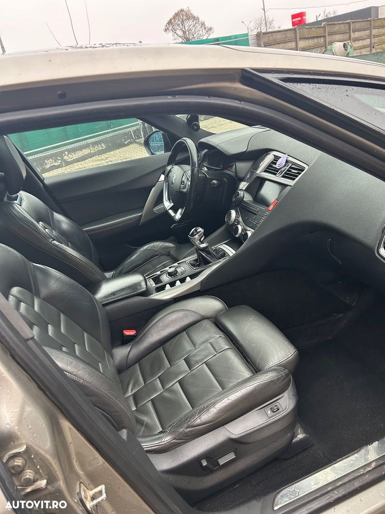 Citroën DS5 2.0 HDI BVM6 So Chic - 11