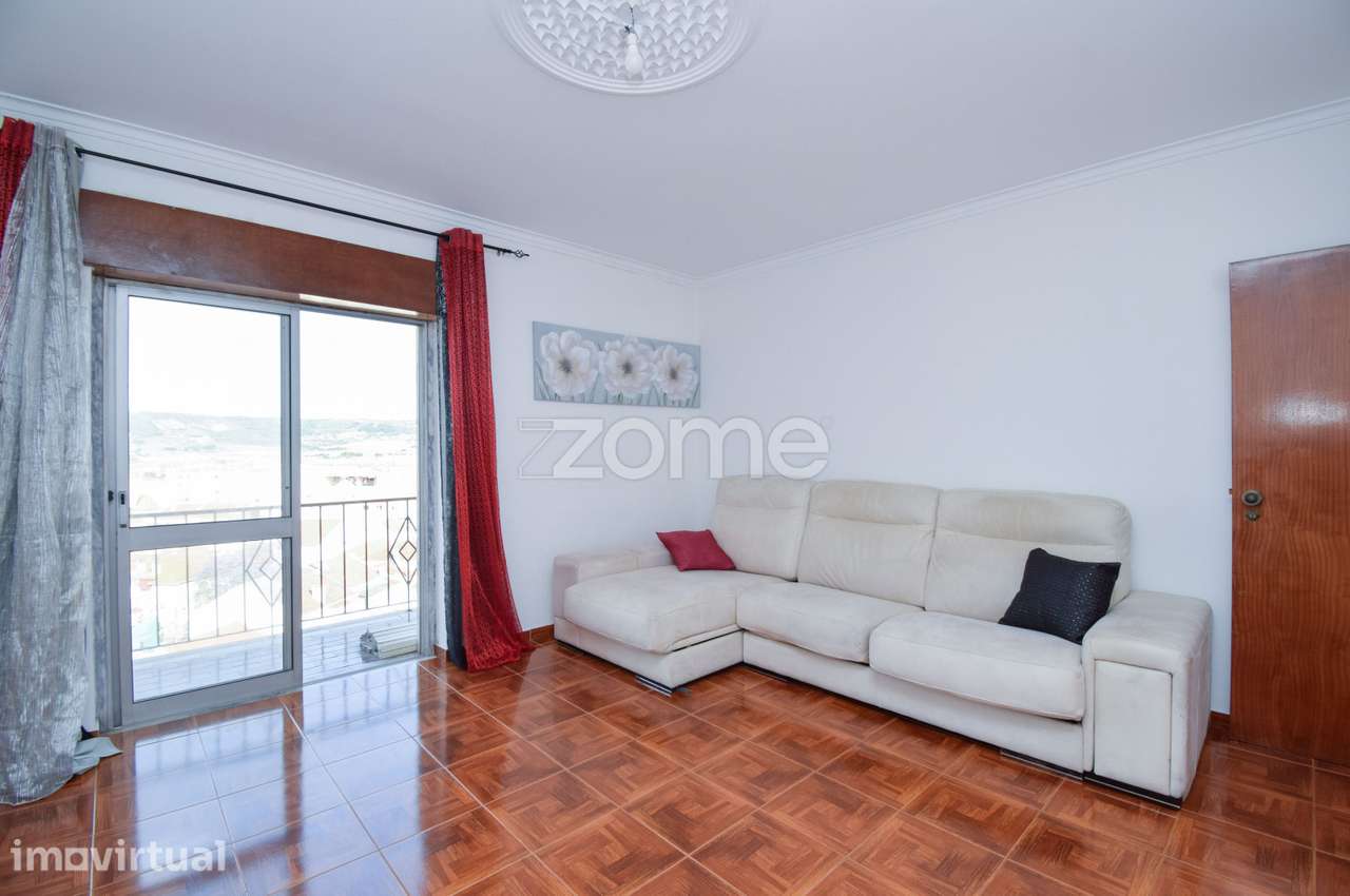 Apartamento T2 à venda no Carregado - Grande imagem: 3/23