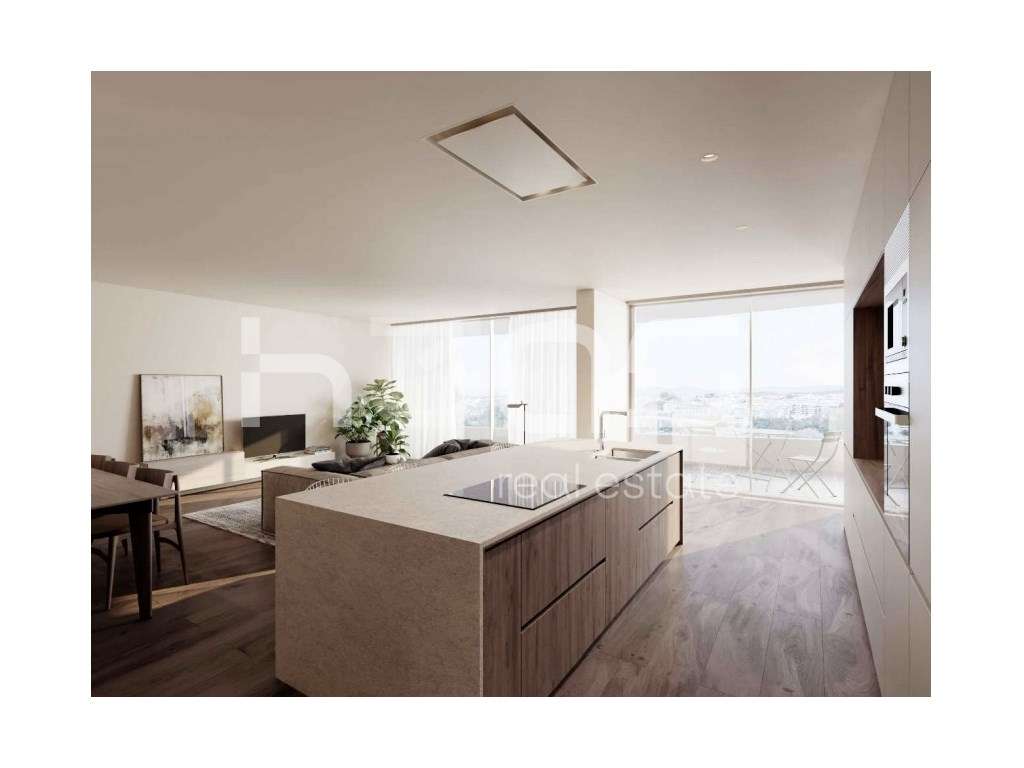 Apartamento T2 com dois lugares de garagem e arrumo fechado - Grande imagem: 4/12