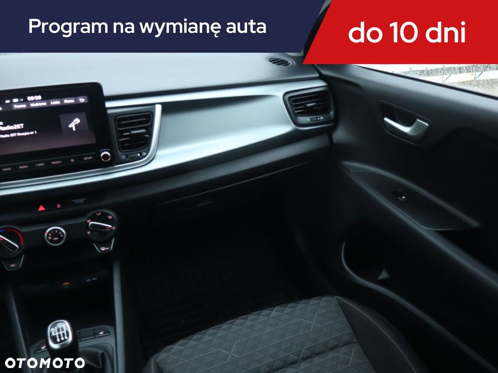 Kia Rio - 10