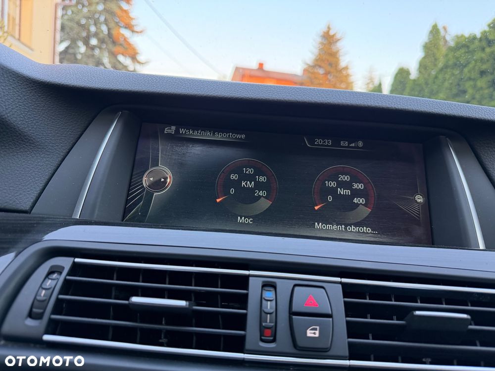 BMW Seria 5 520d Luxury Line - 38