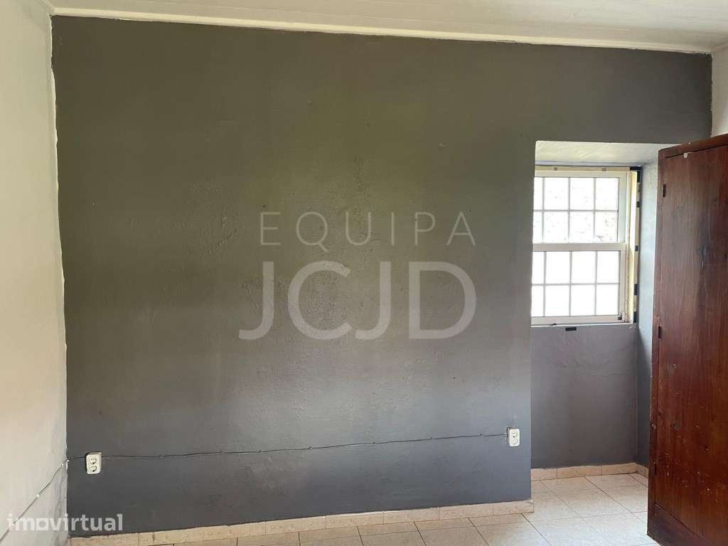 Propriedade para Renovação na Freguesia da Fazenda, Ilha das Flores - Grande imagem: 2/39