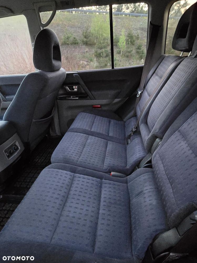 Mitsubishi Pajero 3.2 DI-D Dakar - 13