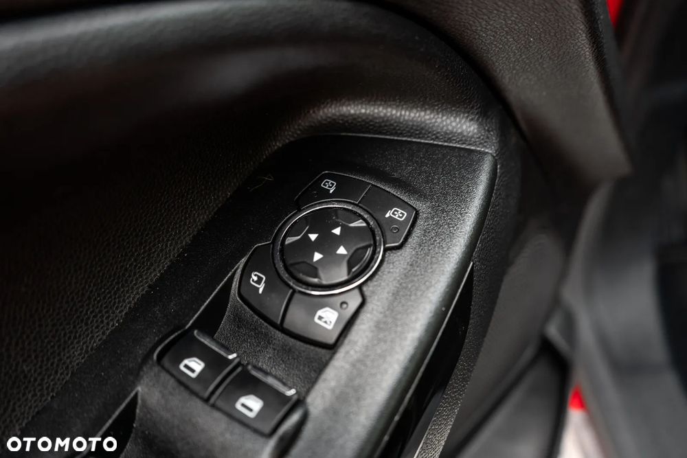 Ford EcoSport 1.0 EcoBoost ST-LINE - 31