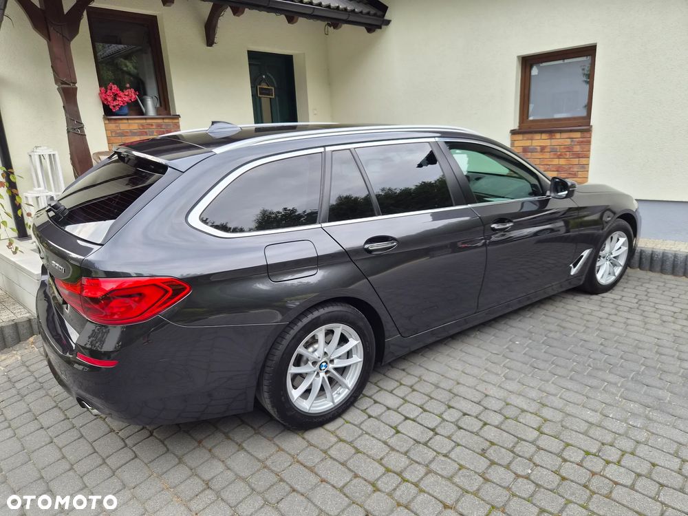BMW Seria 5 530i Luxury Line - 30