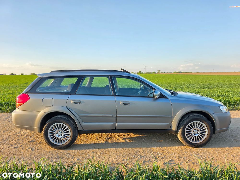 Subaru Outback - 3