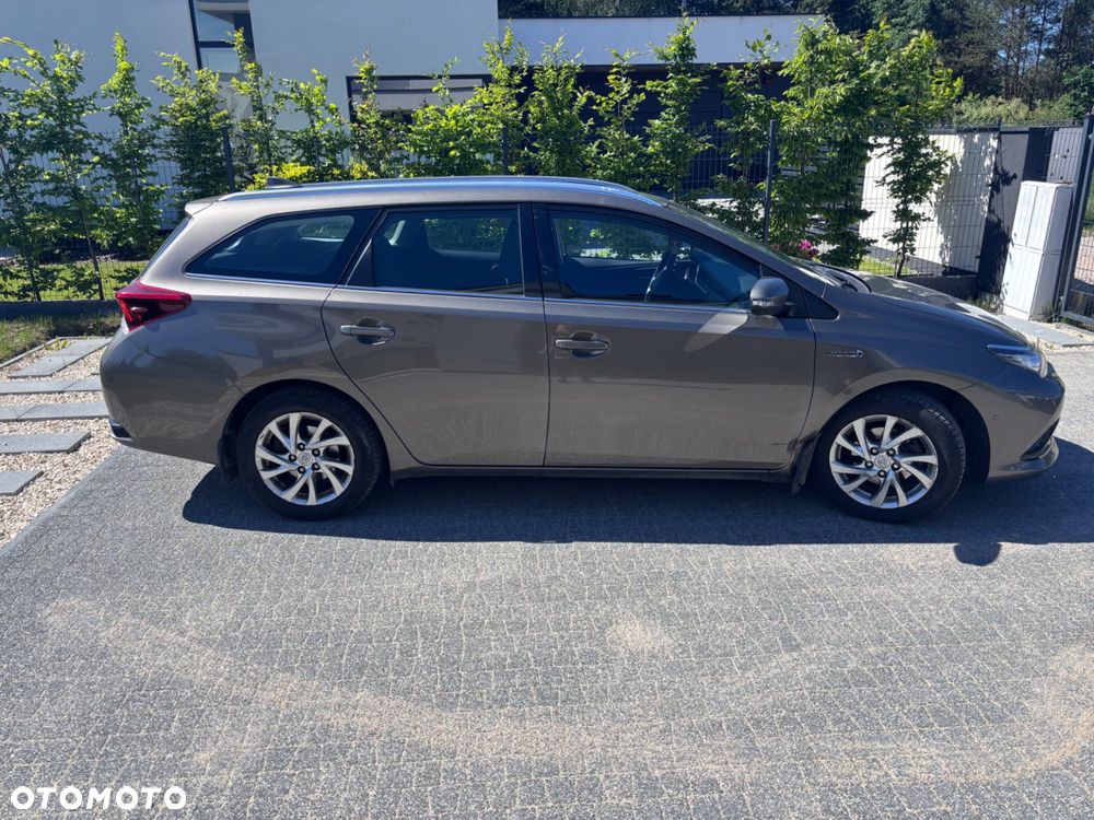 Toyota Auris - 4