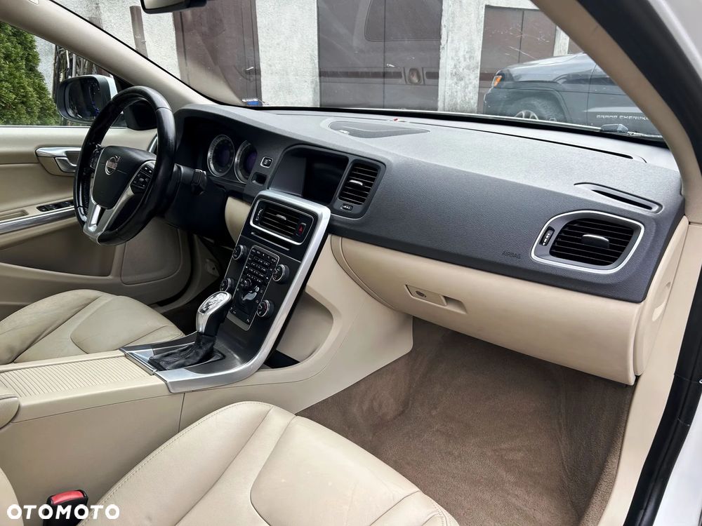 Volvo S60 2.5 T5 - 8