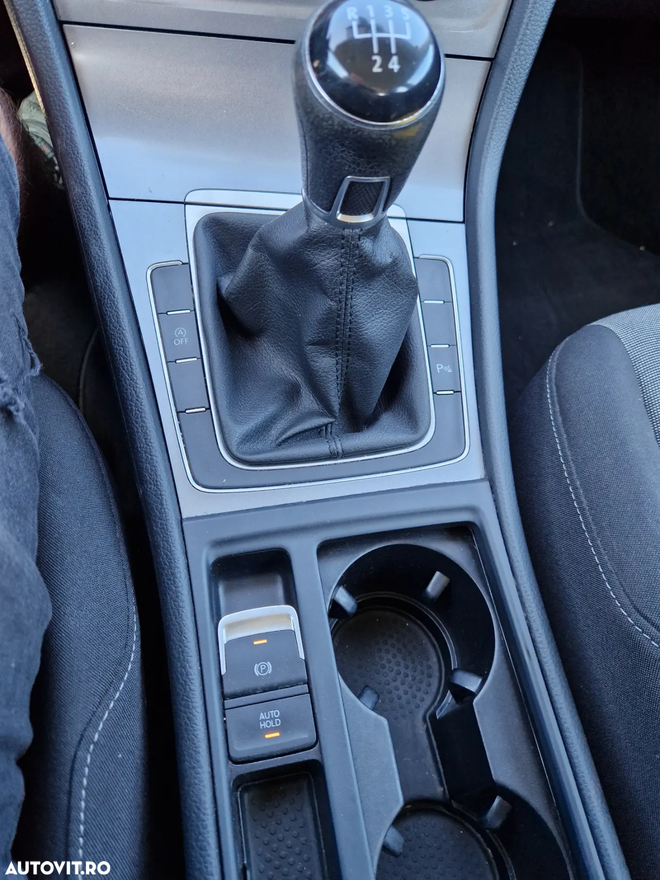 Volkswagen Golf 1.6 TDI SCR Comfortline - 13