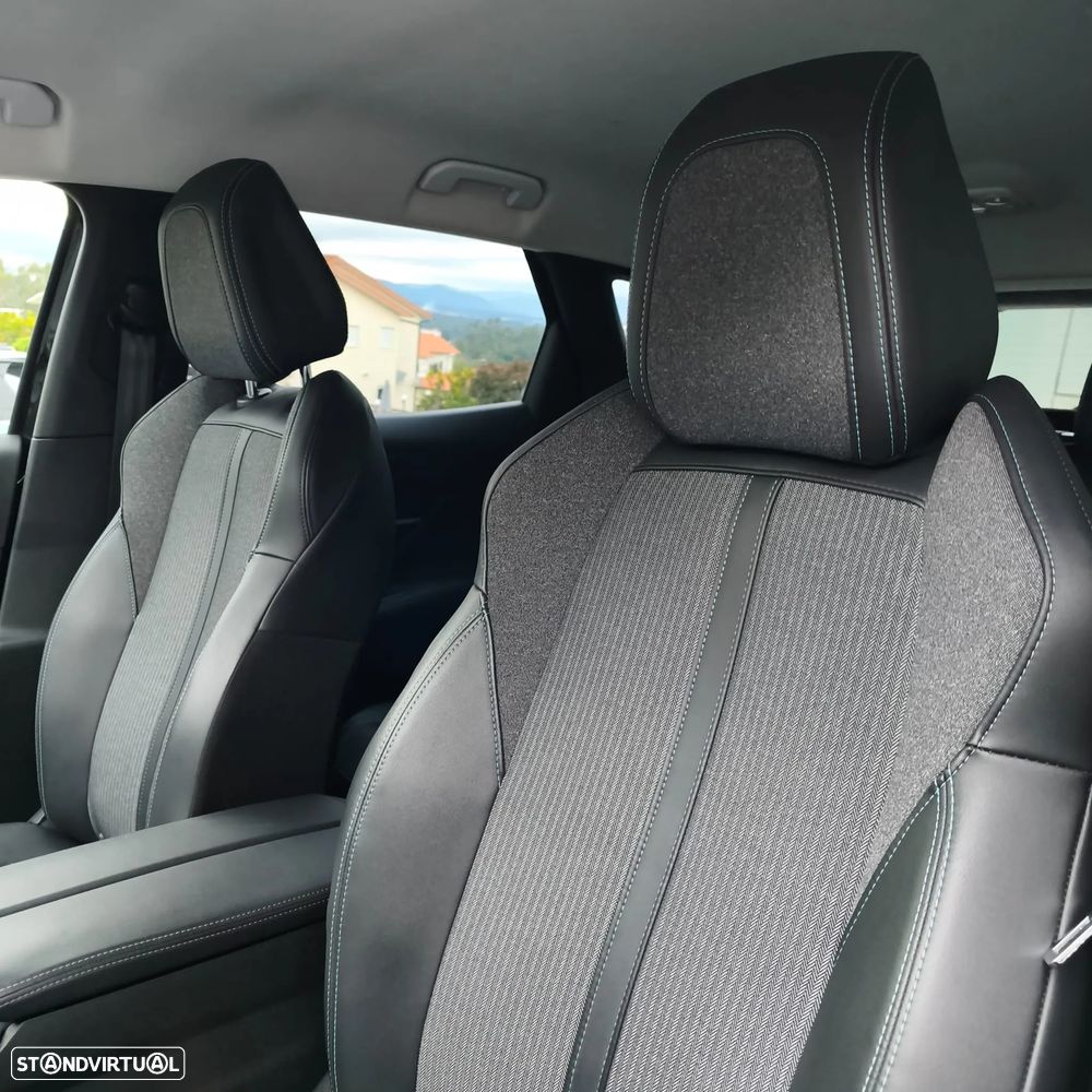 Peugeot 3008 1.6 Hybrid Allure Pack e-EAT8 - 17