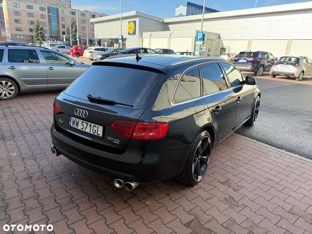 Audi A4 Avant - 12