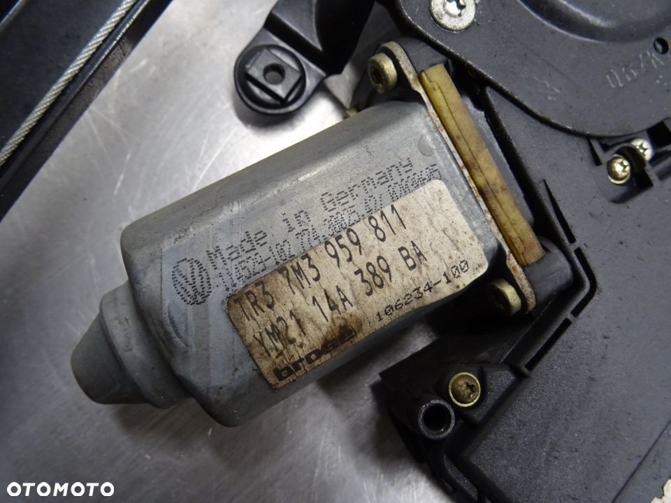 VW SHARAN I LIFT 00-04 1.9TDI PODNOŚNIK SZYB LEWY TYŁ 7M3959811 - 1