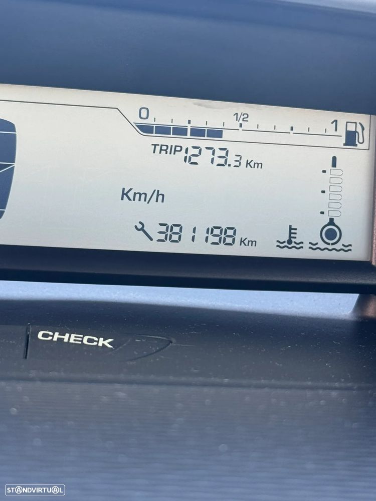 Citroën C4 1.6 HDi 110 SX Pack - 9