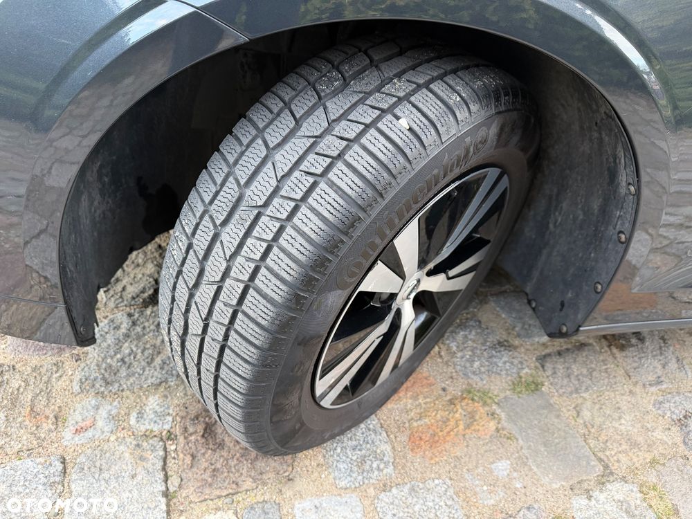 Volvo V60 D3 Summum - 36