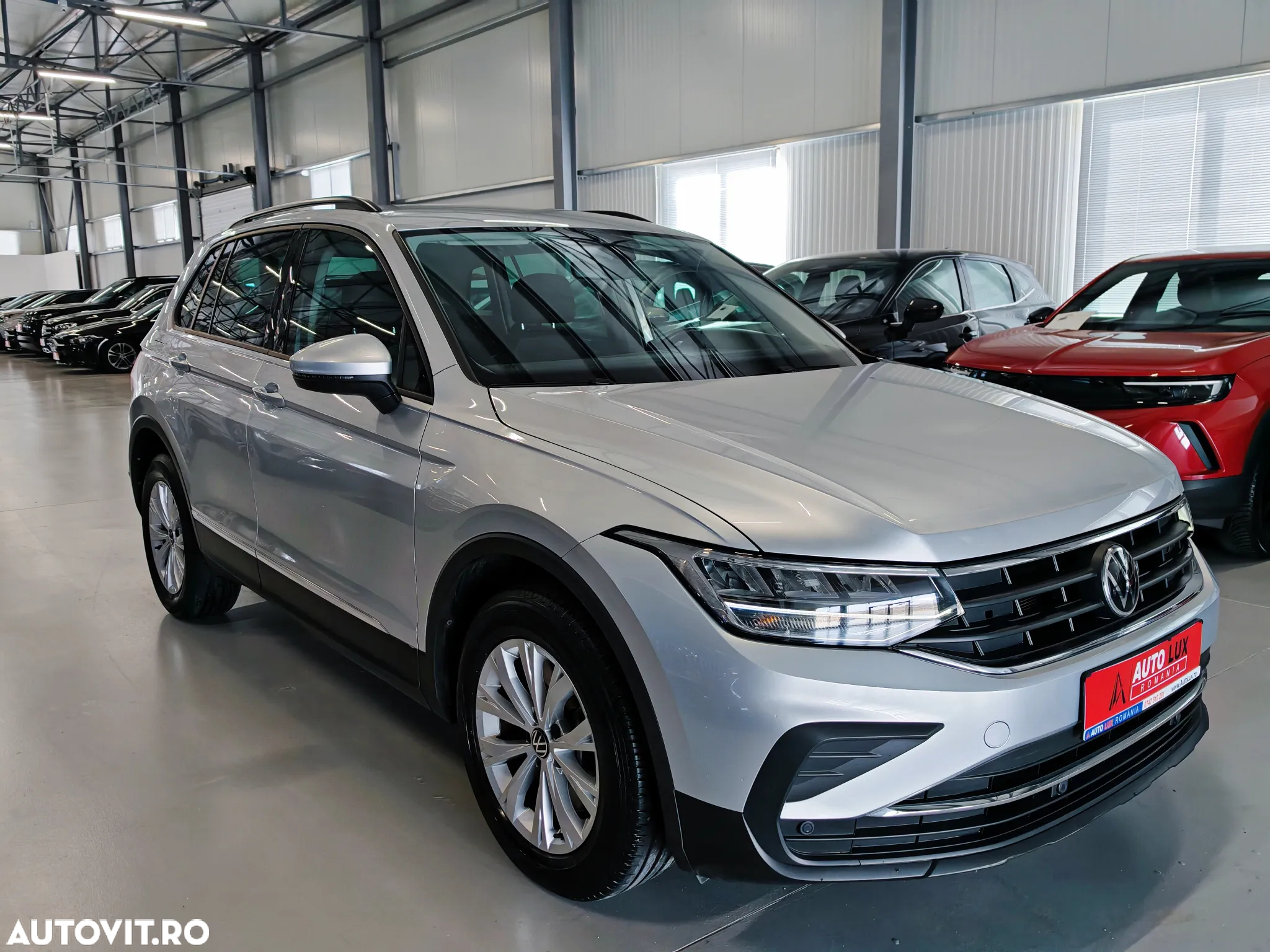 Volkswagen Tiguan 1.4 eHybrid OPF DSG Elegance - 2