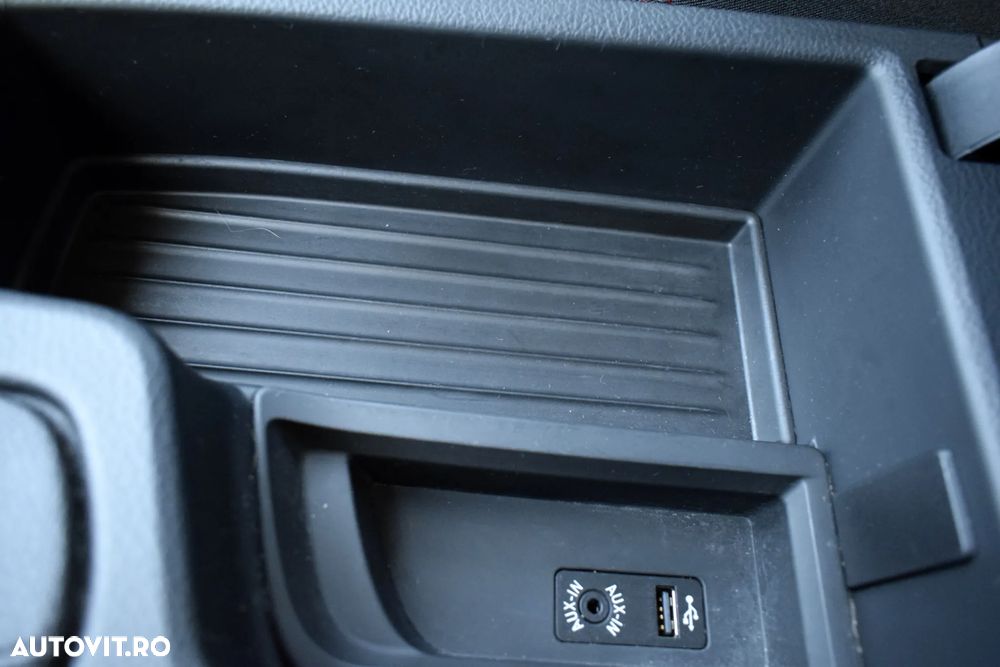 BMW Seria 3 318d DPF Aut. Edition Sport - 21