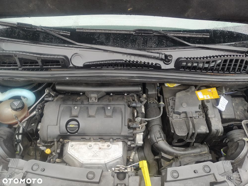 Citroën C3 Picasso 1.6i Exclusive - 16