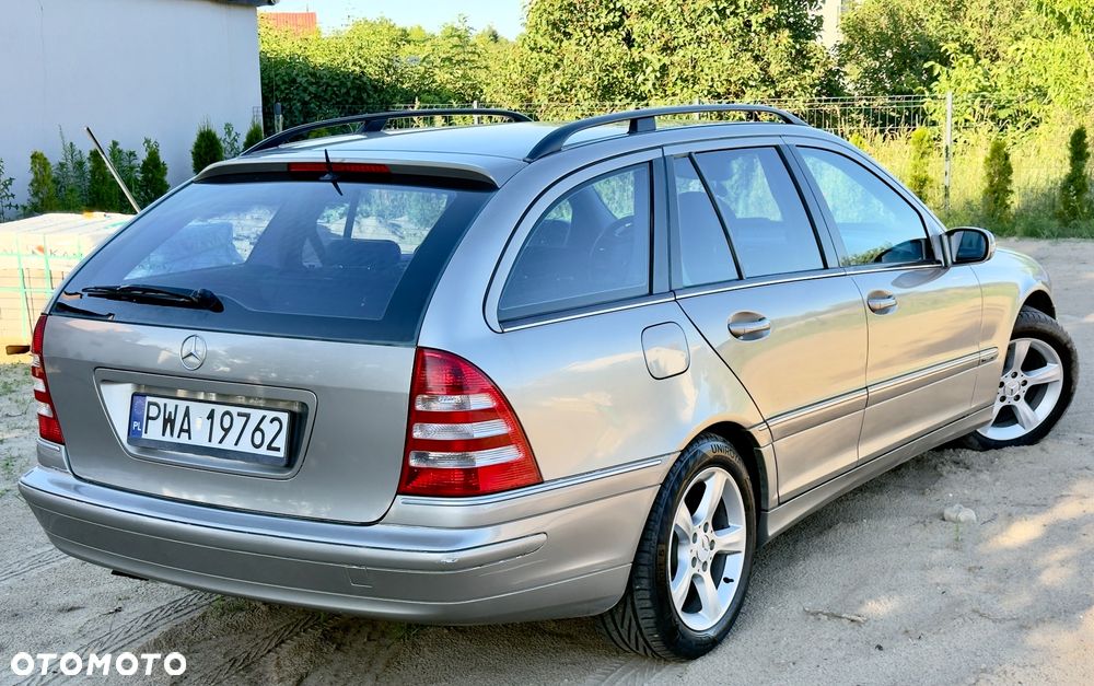 Mercedes-Benz Klasa C 220 T CDI Avantgarde - 15