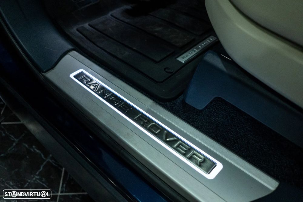 Land Rover Range Rover P400e Plug-in Hybrid Vogue - 16