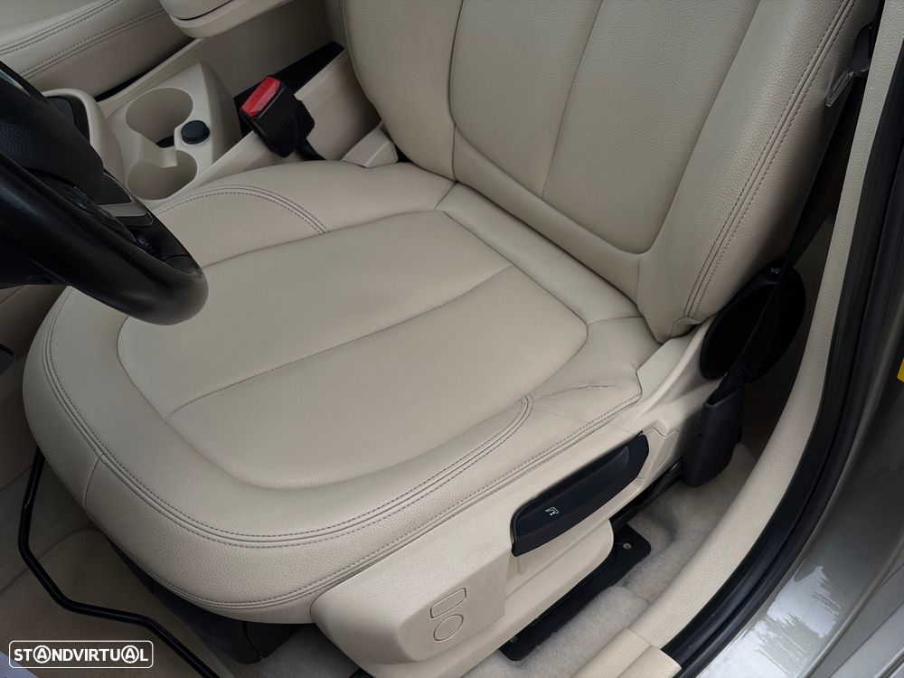 BMW 225xe Active Tourer iPerformance Luxury Line - 26