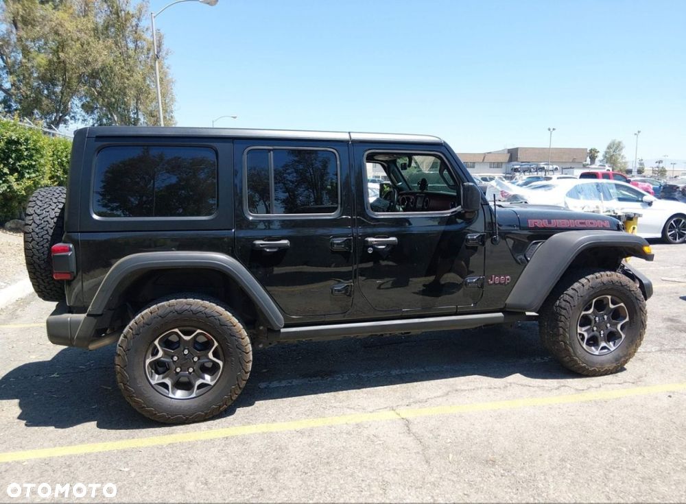 Jeep Wrangler - 8
