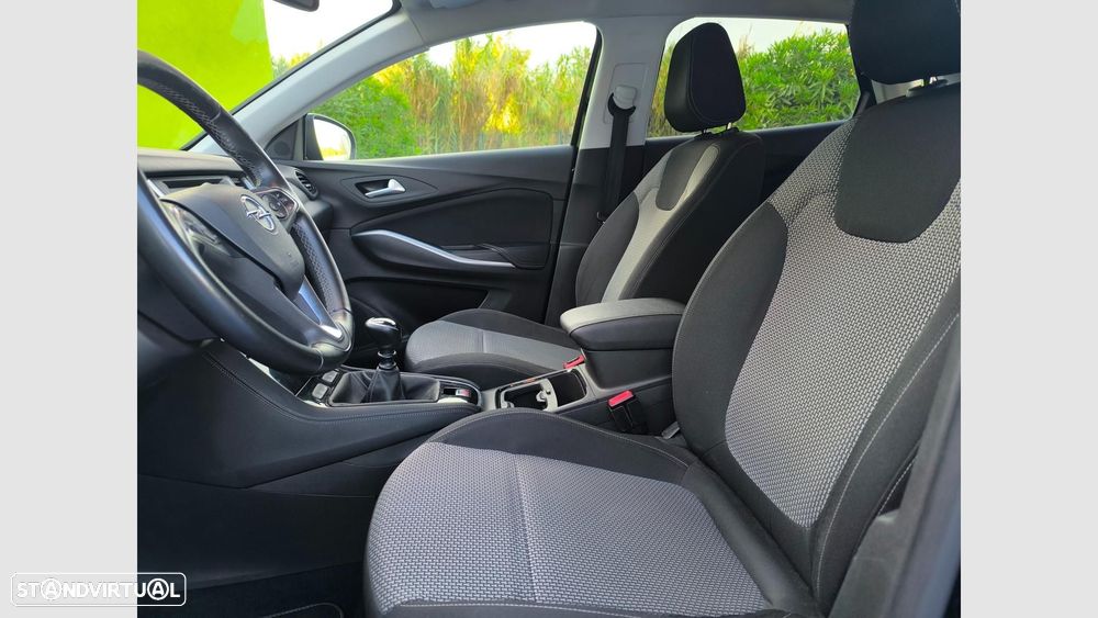 Opel Grandland X 1.2 T Business Edition - 6