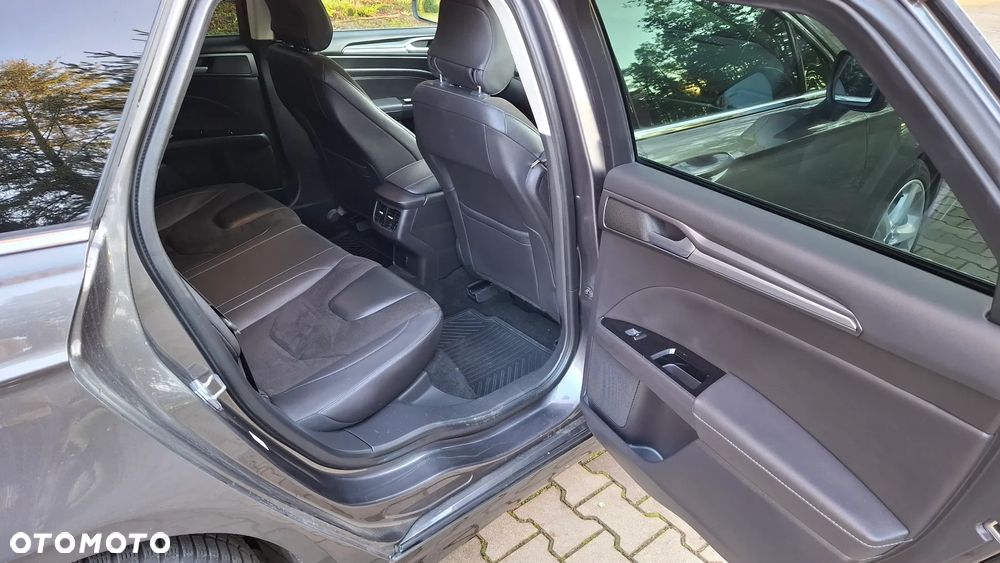 Ford Mondeo SW 2.0 TDCi Titanium PowerShift - 21
