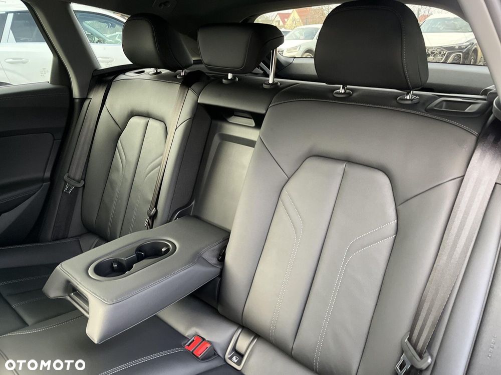 Audi A5 Avant - 11