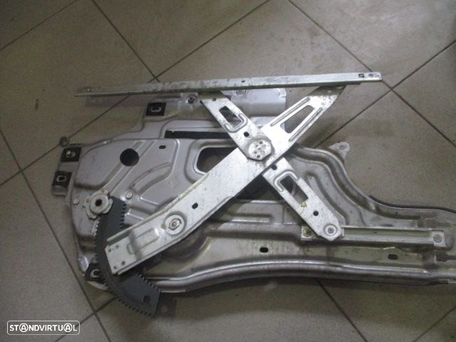 Elevador Sem Motor 8247026050 HYUNDAI SANTA FE 2006 FE - 2