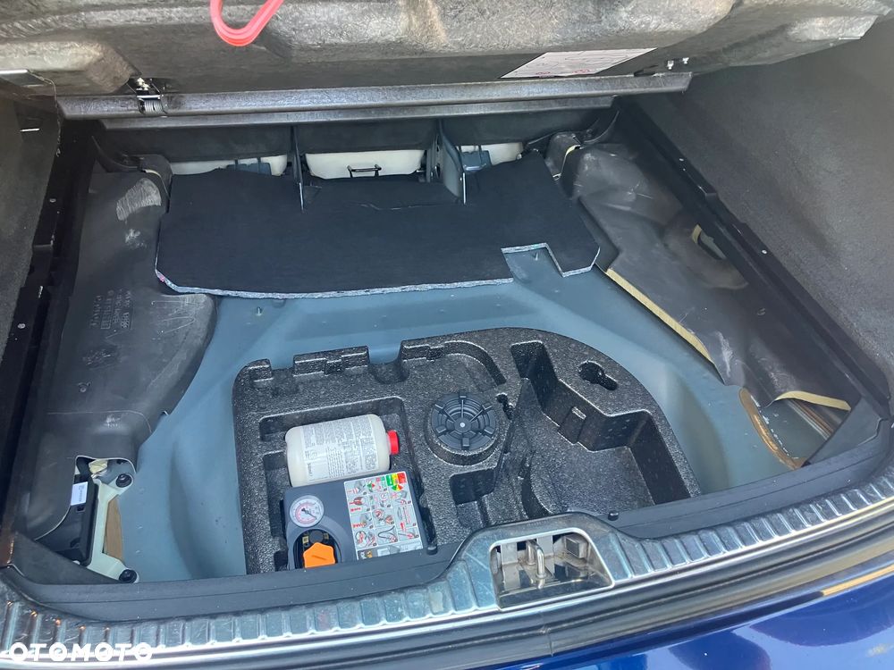 Volvo XC 60 D4 Drive-E Ocean Race - 6