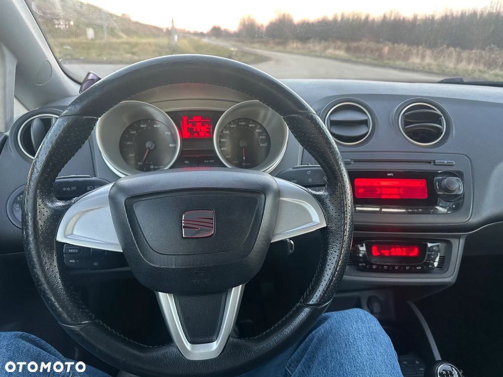 Seat Ibiza 1.4 16V Passion - 9