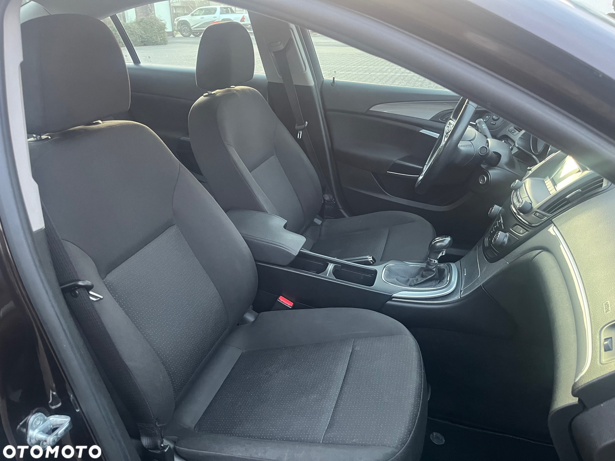 Opel Insignia 2.0 CDTI - 11