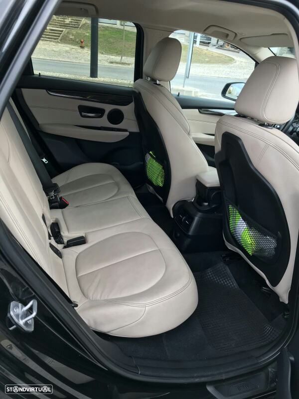 BMW 216 Active Tourer - 11