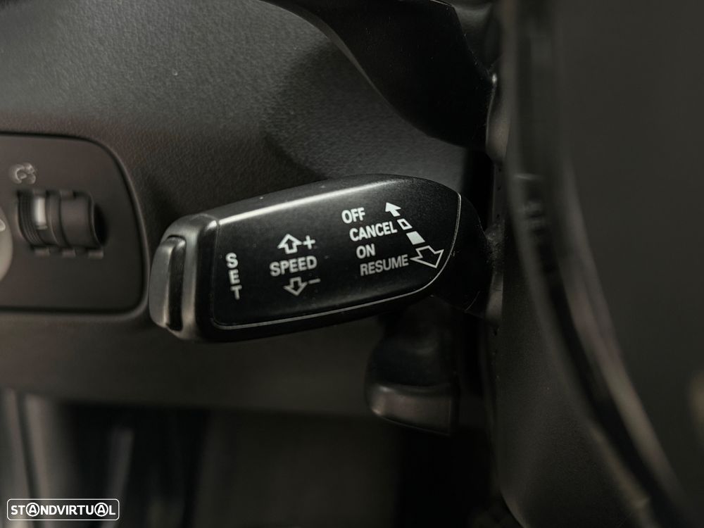 Audi A1 1.6 TDI S line Sport Pack - 18