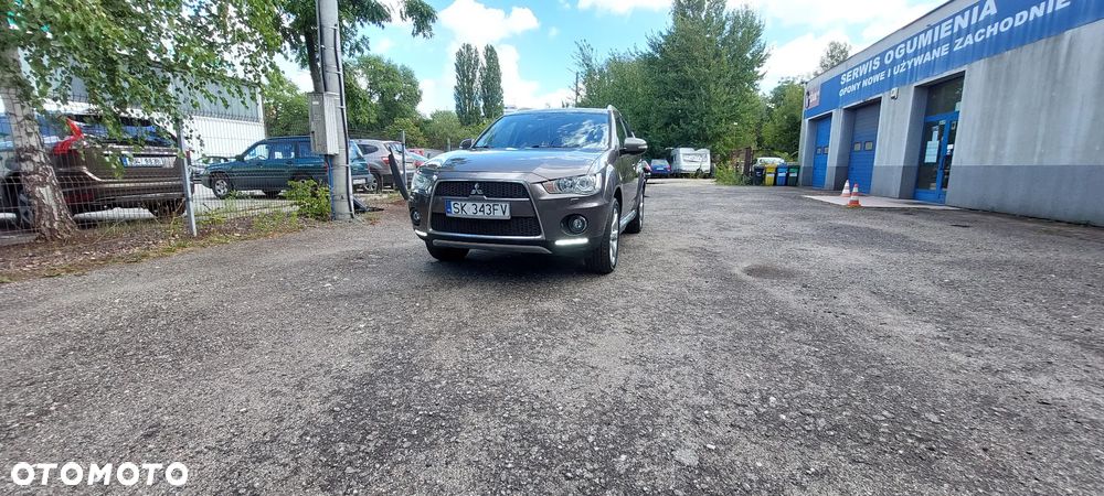 Mitsubishi Outlander 2.0 DID Intense - 2