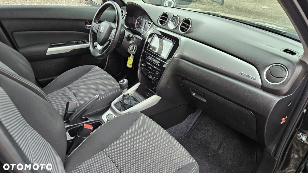 Suzuki Vitara 1.6 DDiS (4x4) Allgrip Comfort+ - 14