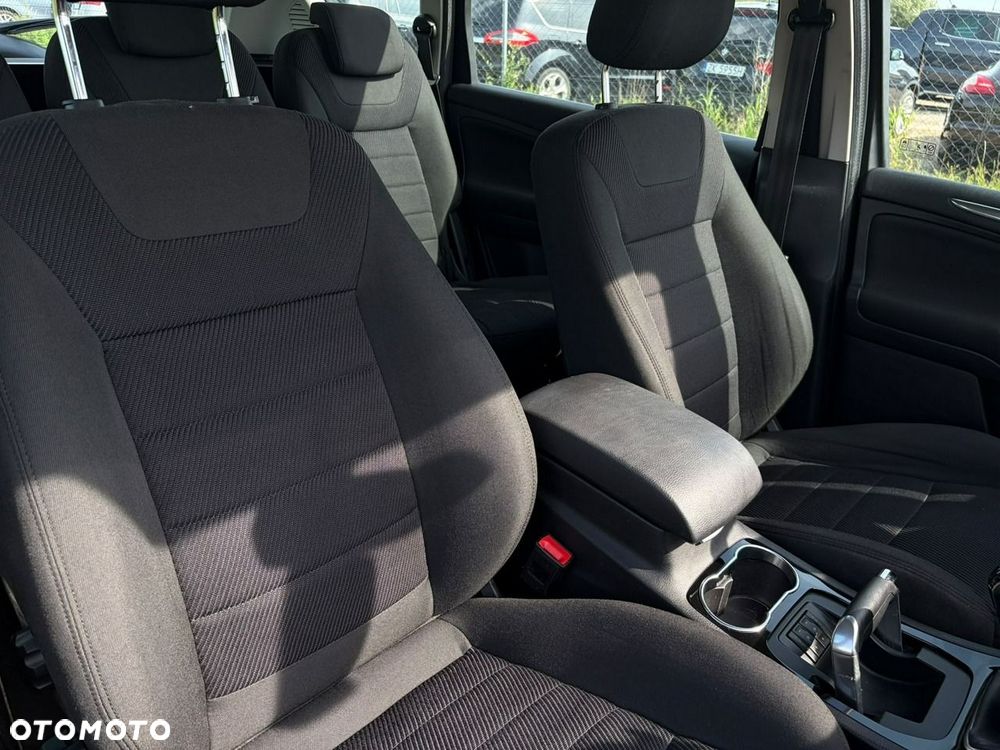 Ford S-Max - 15
