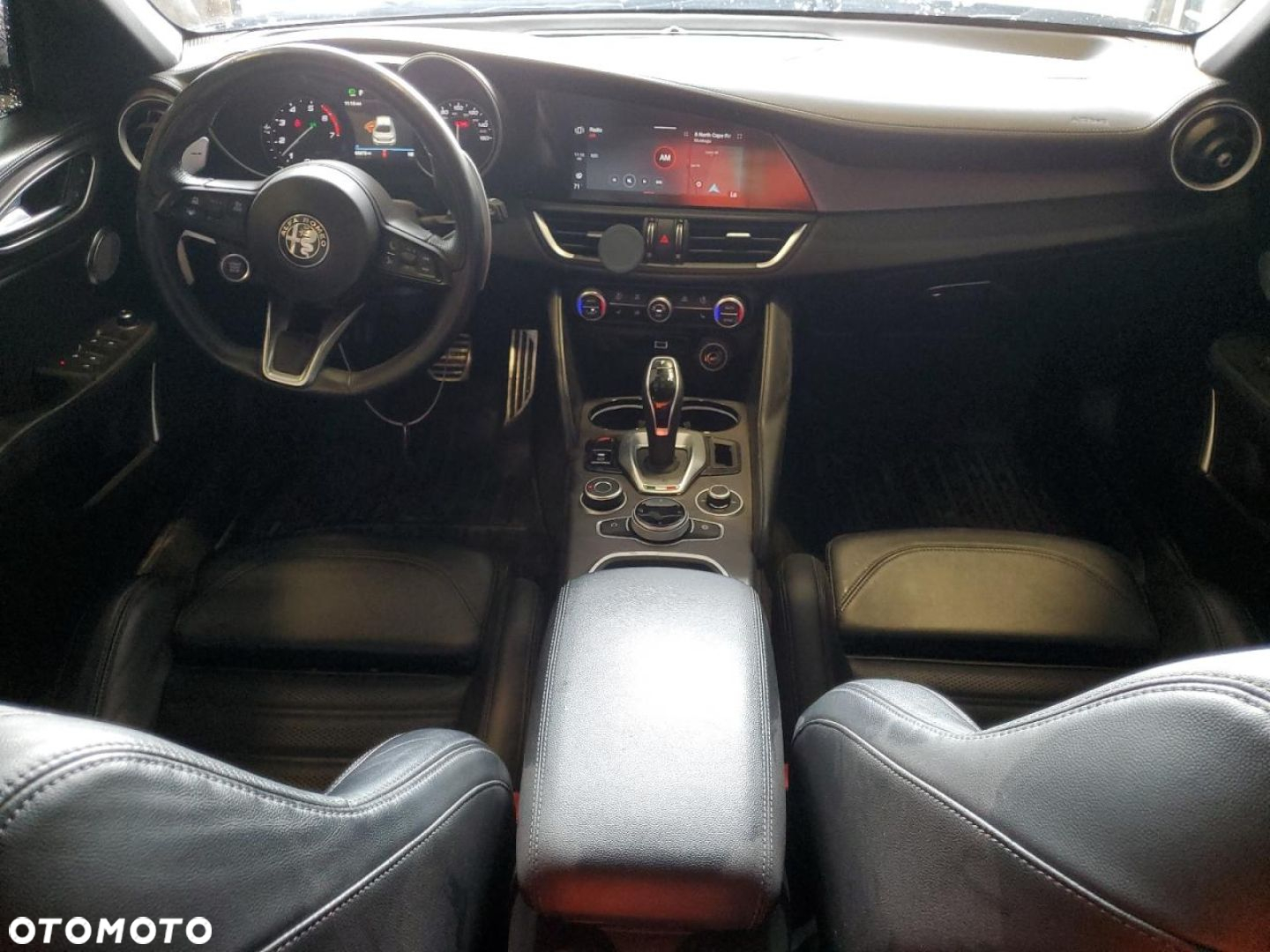 Alfa Romeo Giulia - 8